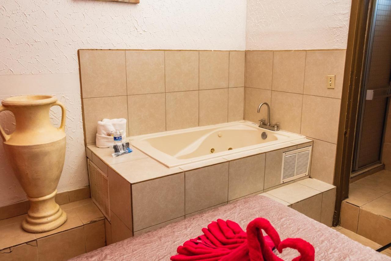 Hotel Revolucion Tijuana