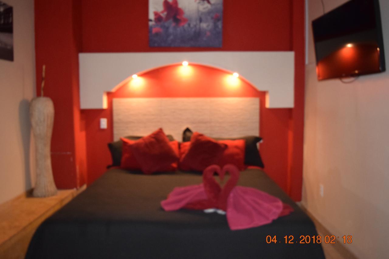 Hotel Revolucion 3*